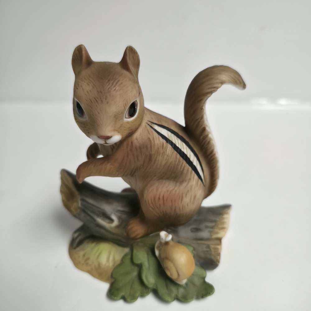 Vtg Homco Chipmunk Squirrel Figurine 1487 Porcelain Masterpiece Home Interiors